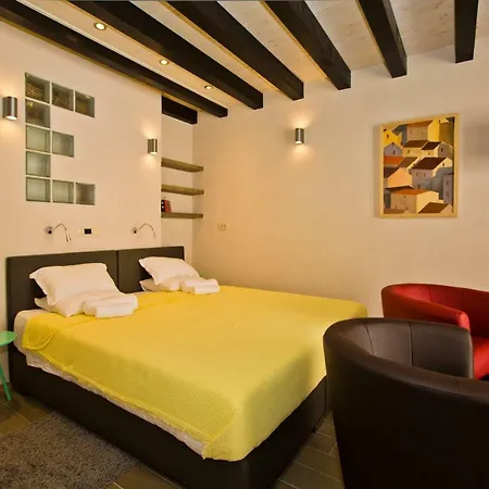 St. Stephen's Square Lejlighed