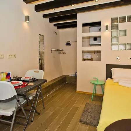 St. Stephen's Square Daire