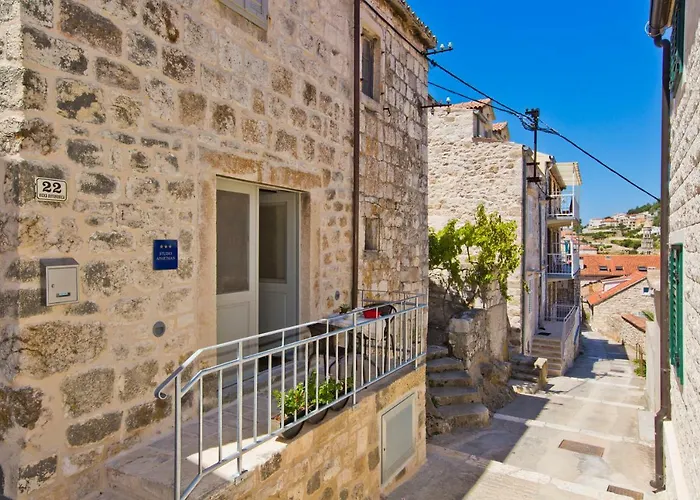 St. Stephen's Square *